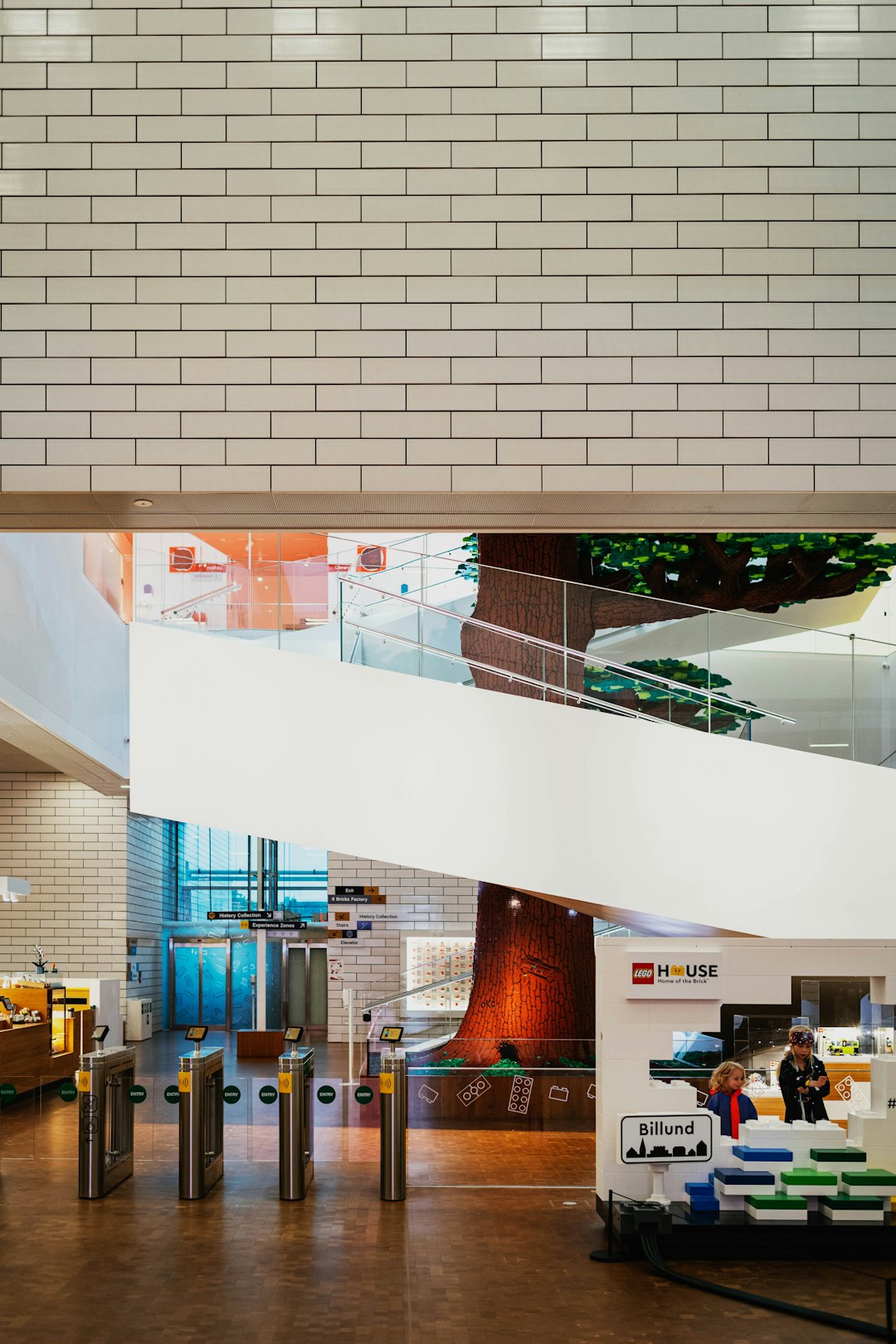 Sustainable Retail Center